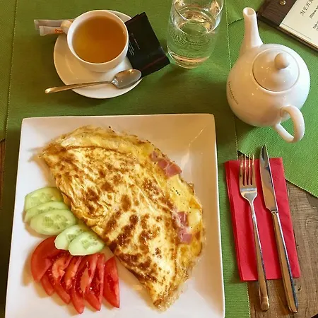 מלון Family Agoncev 3*