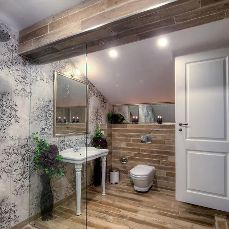 Family Agoncev 3* Sofía