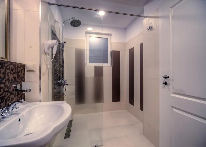 Family Agoncev 3* Sofia