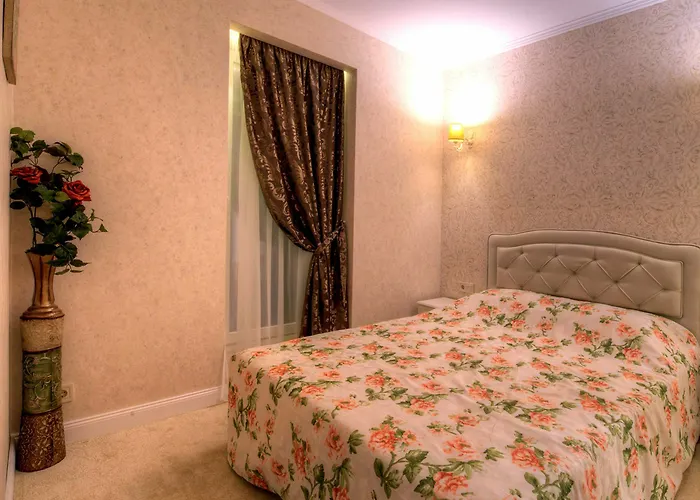 Family Agoncev 호텔 3*