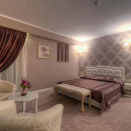 Hotel Family Agoncev 3*